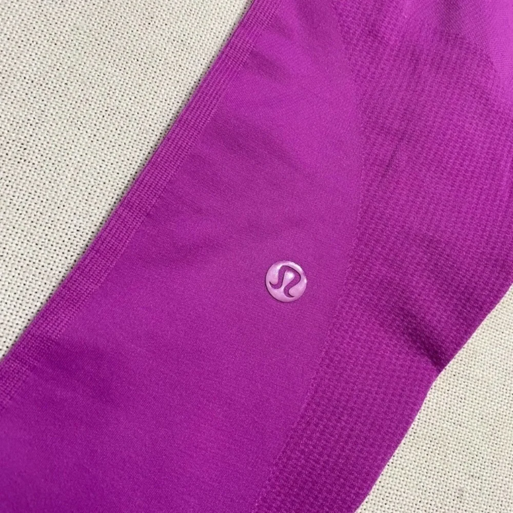 Lululemon Zone In Crop 9A.
